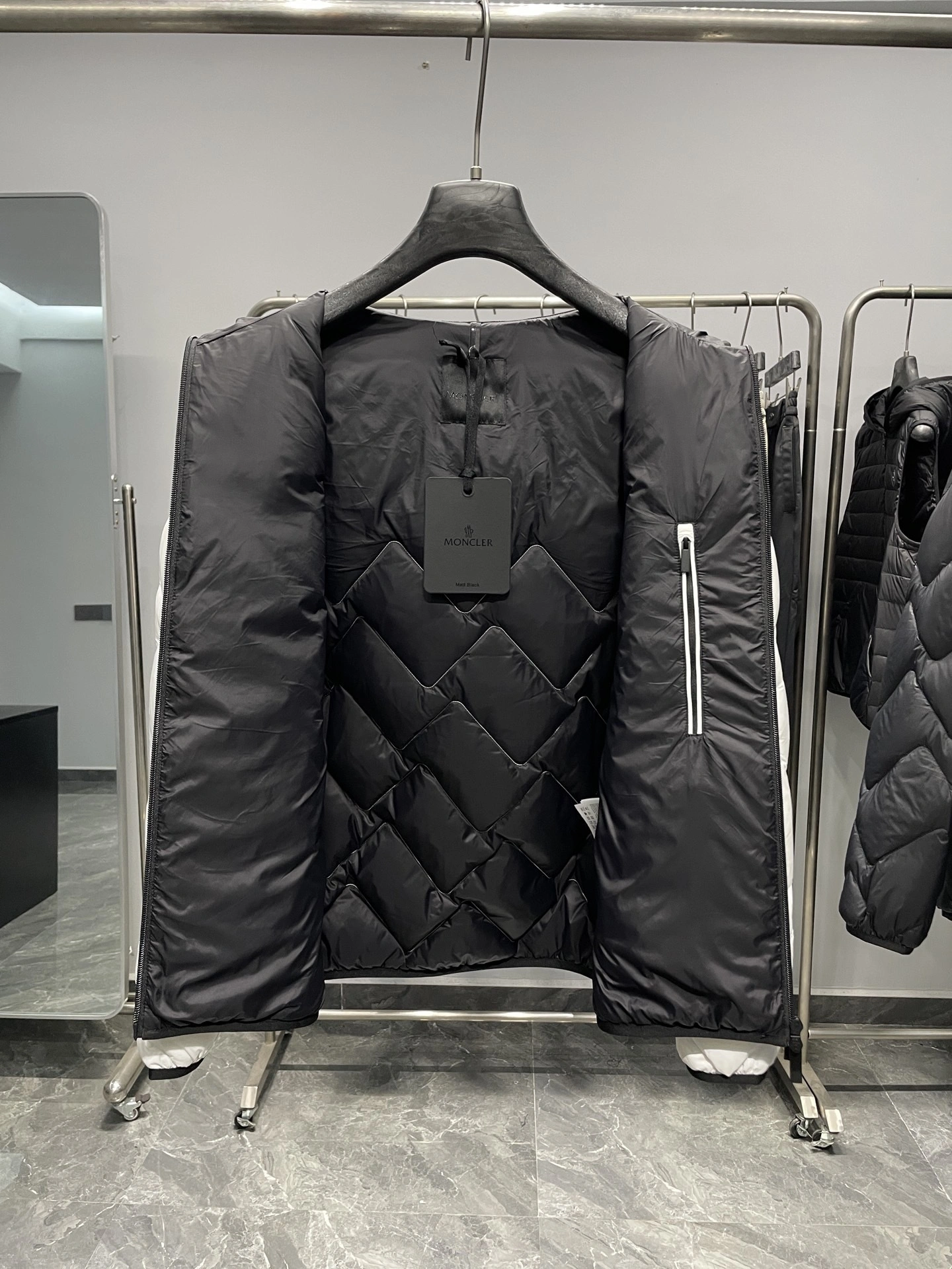 wg.luxury-- 7o9385r Down jacket nylon 2colour item: E-F000J1337-2